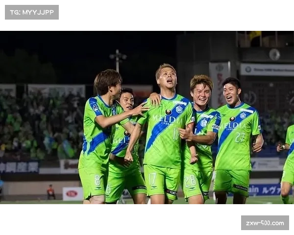 日联杯焦点战广岛三箭完胜横滨FC中野就斗轰出世界波震撼全场